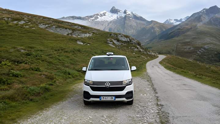 Taxi blanc Bourg-Saint-Maurice